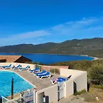 别墅 Mini Vue Et Wifi Dans Petite Avec Piscine Chauffee *