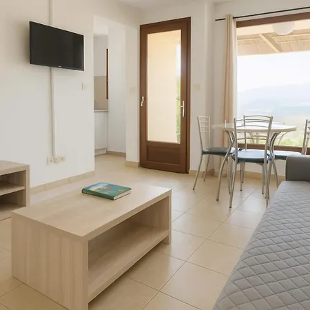 Mini-villa Mit Meerblick Und Wlan In Kleiner Residenz Mit Beheiztem Pool Villa Serra-di-Ferro (Corsica)