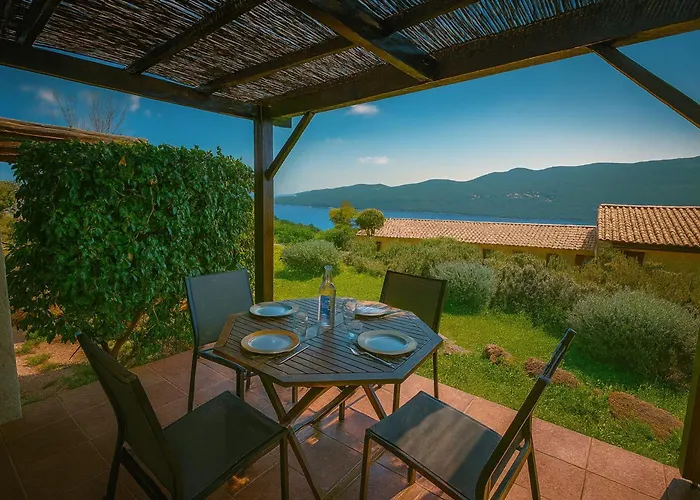 Villa Mini Vue Et Wifi Dans Petite Résidence Avec Piscine Chauffée Serra-di-Ferro (Corsica)